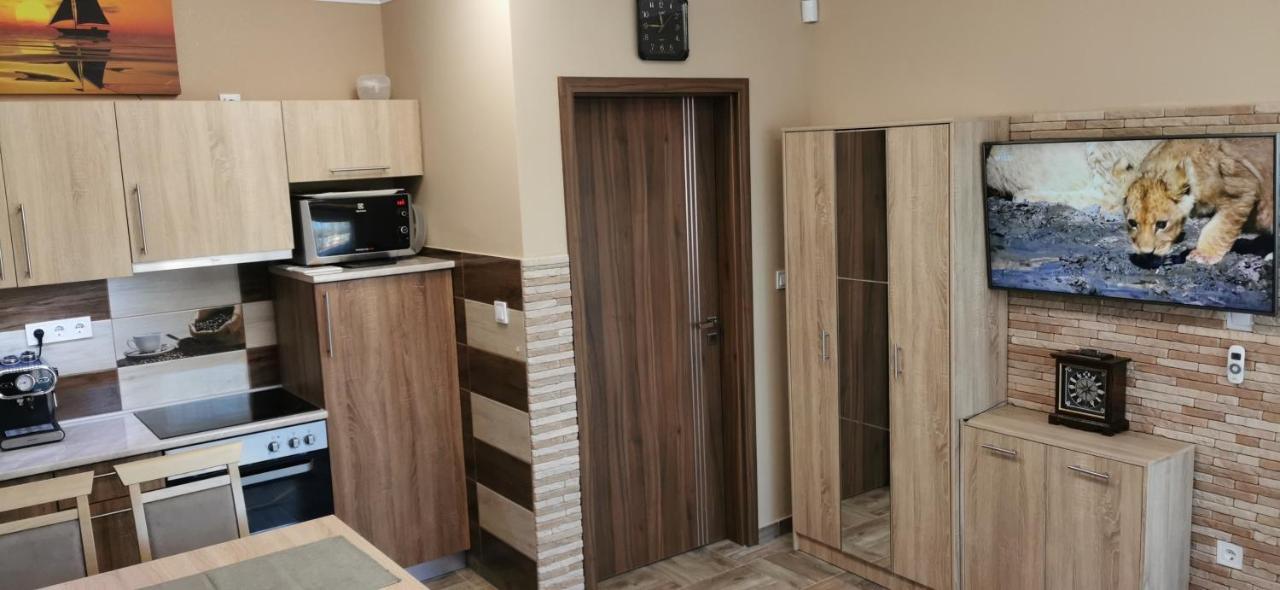 Balaton&Center Wellness Apartman Siófok Exteriör bild