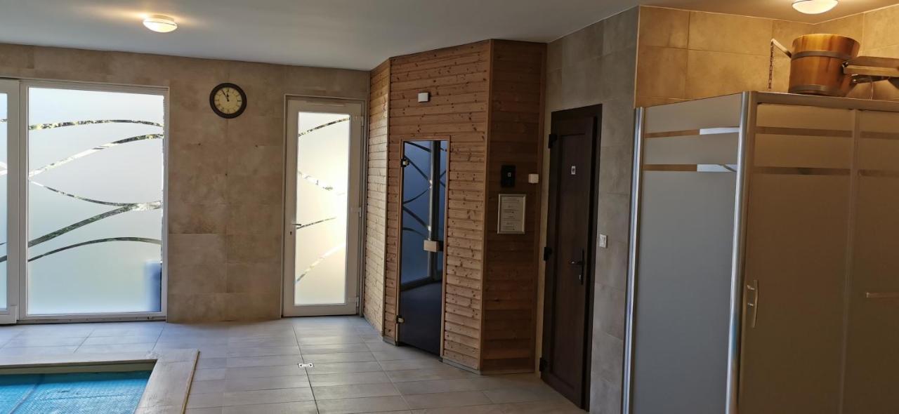 Balaton&Center Wellness Apartman Siófok Exteriör bild